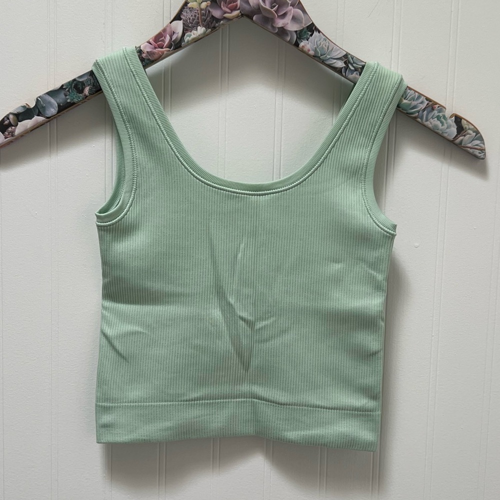 Athleta Rise Above Rib Mint Green Crop Tank Top - Picture 2 of 8